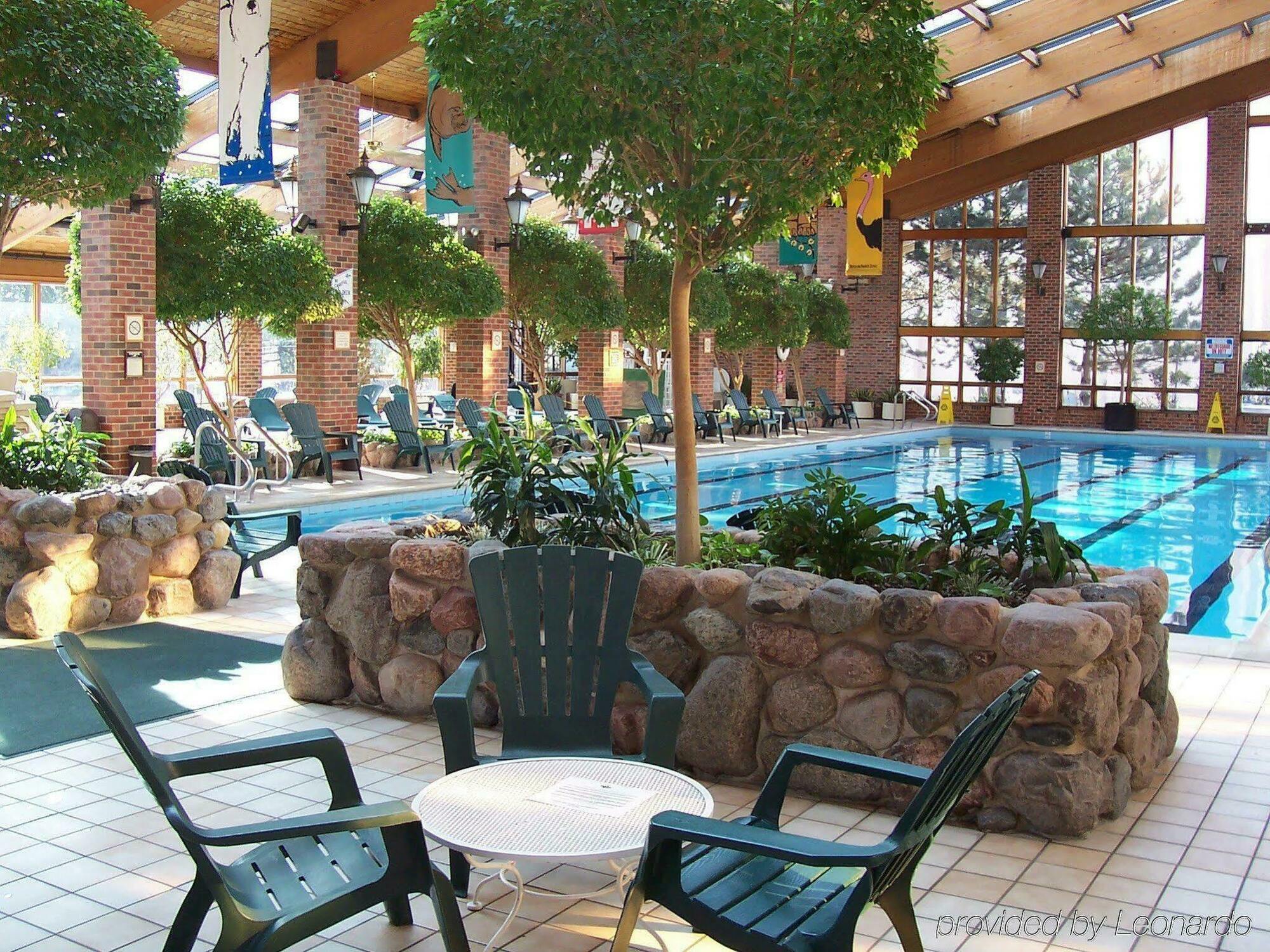 Holiday Inn Chicago Sw-Countryside Confctr By Ihg Instalações foto